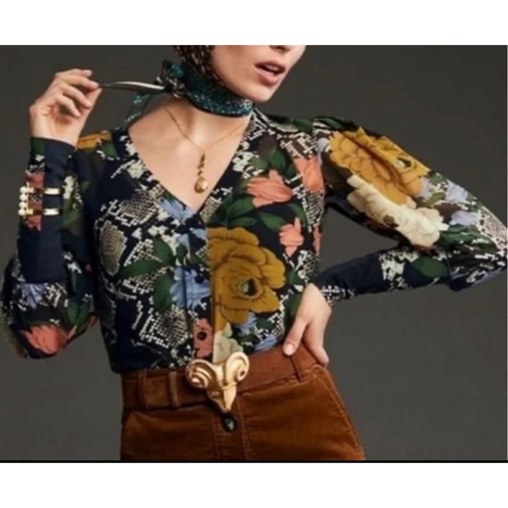 Cabi Snake charmer Blouse Floral Snakeskin y2k boho whimsi b retro sheer cottage